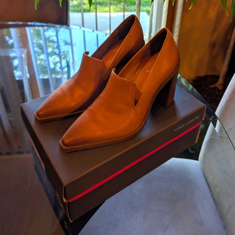 Vince Camuto Shoes 7.5 - Picture 3 of 11
